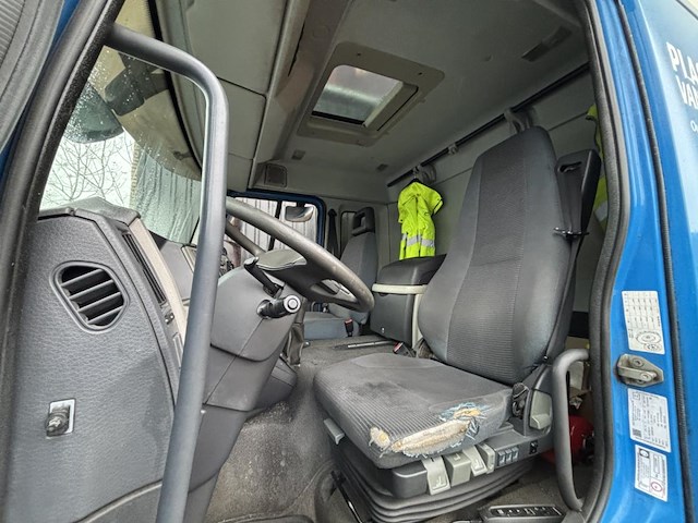Vrachtwagen volvo fl - afbeelding 14 van  18