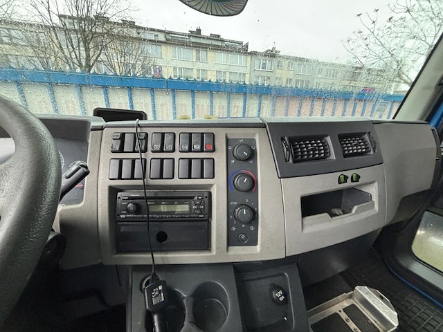 Vrachtwagen volvo fl - afbeelding 18 van  18