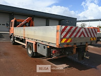 Vrachtwagen volvo met kraan - afbeelding 16 van  27