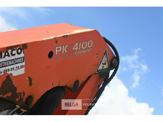 Vrachtwagen volvo met kraan - afbeelding 25 van  27