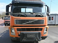 Vrachtwagen volvo - afbeelding 5 van  22