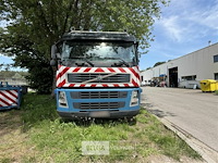 Vrachtwagen volvo - afbeelding 5 van  28