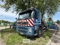 Vrachtwagen volvo - afbeelding 1 van  28