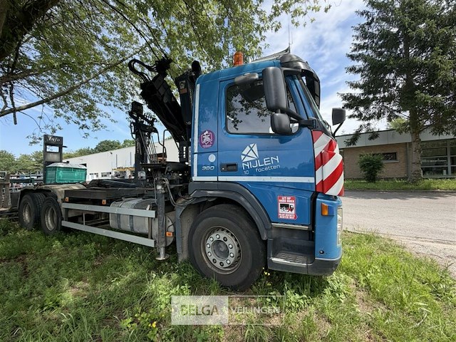 Vrachtwagen volvo - afbeelding 16 van  28
