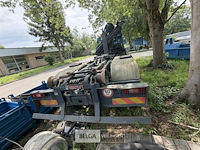 Vrachtwagen volvo - afbeelding 18 van  28