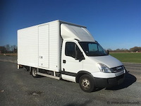 Vrachtwagen - afbeelding 1 van  13