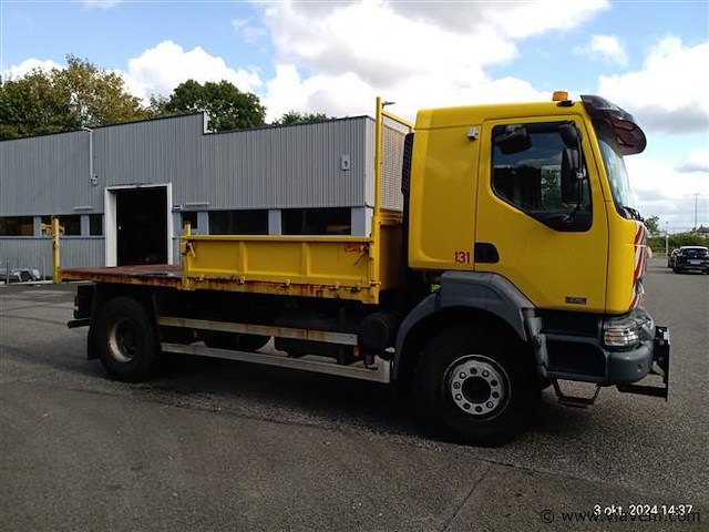 Vrachtwagen - afbeelding 2 van  7