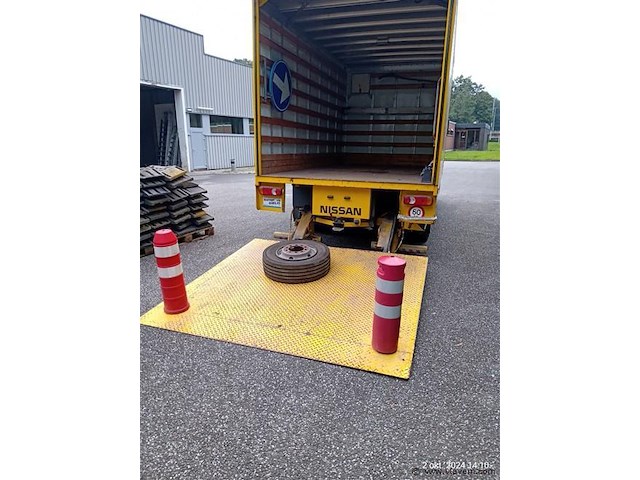 Vrachtwagen - afbeelding 3 van  8