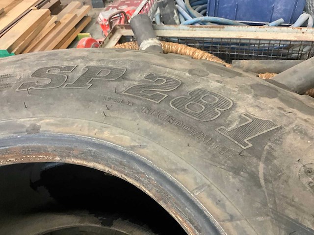 Vrachtwagenband (4x) - afbeelding 4 van  7