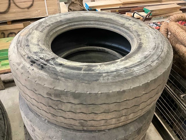 Vrachtwagenband (4x) - afbeelding 6 van  7