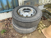 Vrachtwagenband op velg (2x) - afbeelding 1 van  6