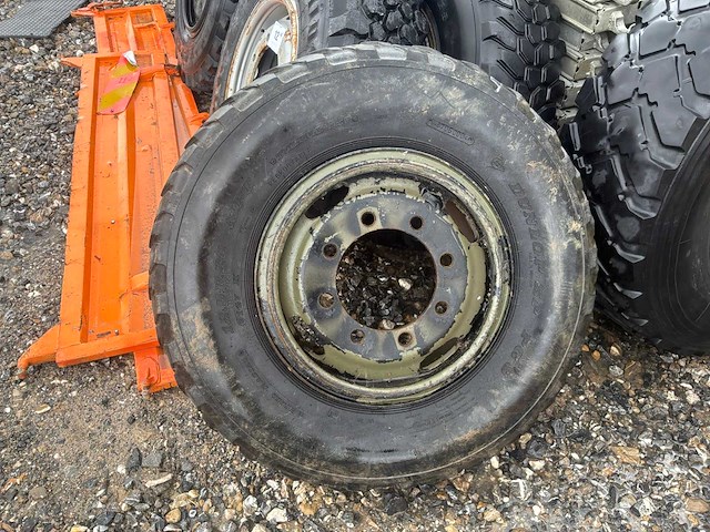 Vrachtwagenband voor unimog (6x) - afbeelding 8 van  13