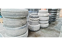 Vrachtwagenbanden met en zonder velgen (35x) - afbeelding 6 van  11