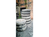 Vrachtwagenbanden met en zonder velgen (35x) - afbeelding 7 van  11