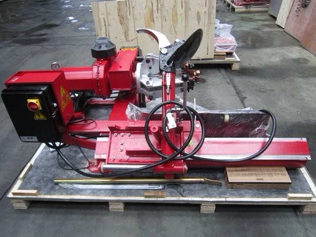 Vrachtwagenbandenwisselaar t568 elektrisch 220v nieuw - afbeelding 1 van  1