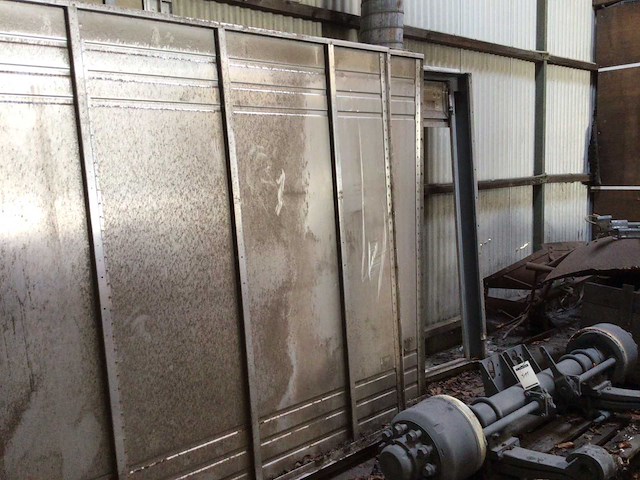 Vrachtwagenonderdeel - afbeelding 1 van  2