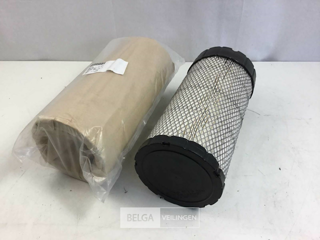 Vrachwagen / voertuig luchtfilters (2x) - afbeelding 1 van  3