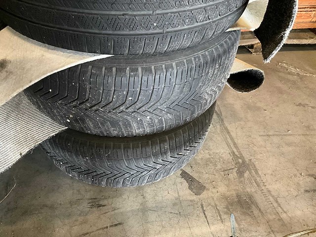 Vredestein m+s autobanden (4x) - afbeelding 3 van  8