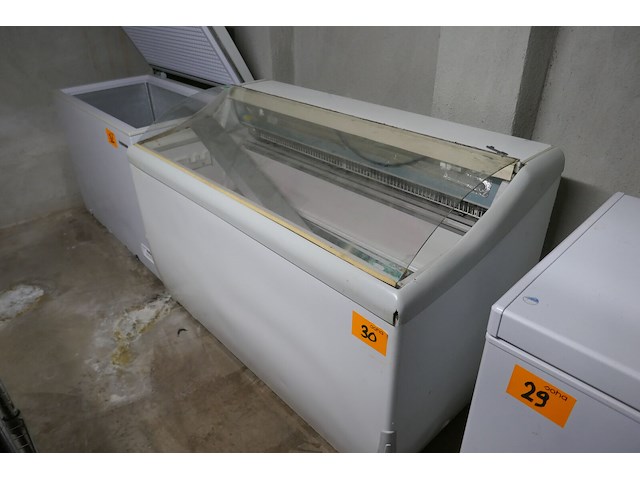 Vrieskist icecream - afbeelding 1 van  4