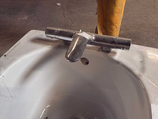 Vrijstaand bad - afbeelding 3 van  4