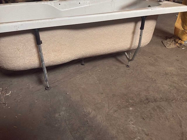 Vrijstaand bad - afbeelding 4 van  4