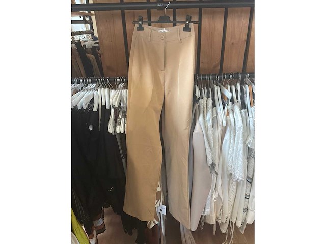Vrouwenkleding (160x) - afbeelding 5 van  11