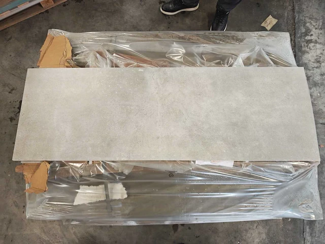 Vtwonen mold grit mat wandtegel 40x120 cm 34,56 m² - afbeelding 1 van  5