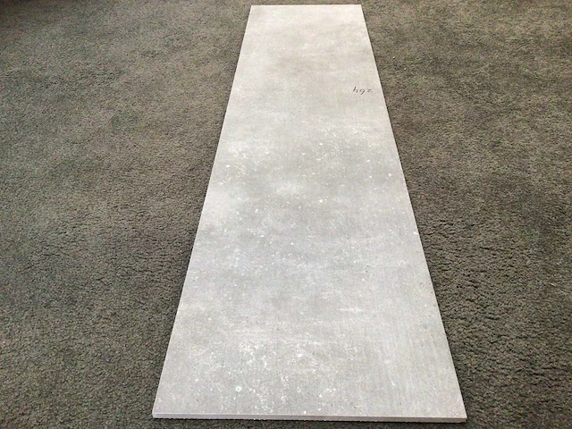 Vtwonen mold timber basalt mat 30x120 cm tegel 111,3 m² - afbeelding 1 van  7