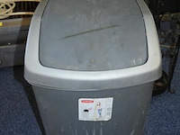 Vuilbak - afbeelding 1 van  2