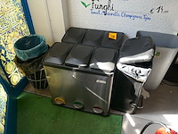 Vuilbakken en poetsgerief - afbeelding 1 van  5