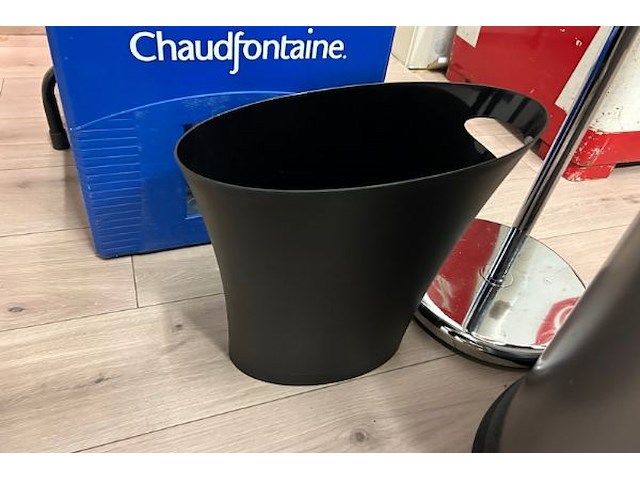 Vuilnisbak, handdoekhouder - afbeelding 5 van  5