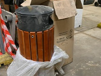 Vuilnisbak met deksel - afbeelding 1 van  4