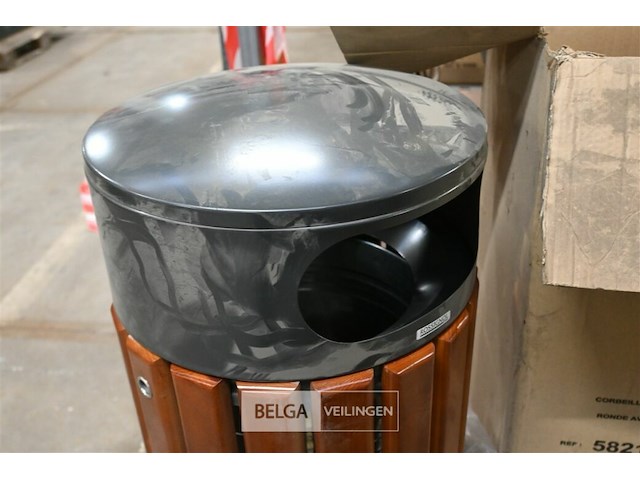 Vuilnisbak met deksel - afbeelding 2 van  4