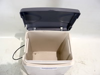 Vuilnisbak met zuigssteem - afbeelding 3 van  6