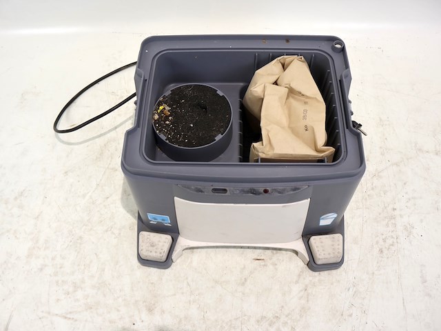 Vuilnisbak met zuigssteem - afbeelding 4 van  6