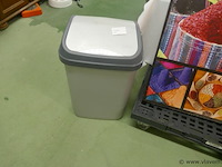 Vuilnisbak - afbeelding 1 van  1