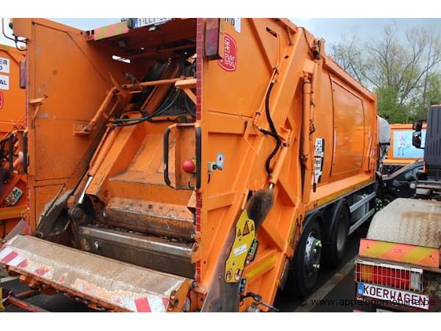 Vuilnisvrachtwagen iveco ad260sy, geaccidenteerd, datum 1ste inschrijving 24/8/2015, chassisnummer wje2nnh60c309680, km-stand laatste keuring 136.229, euro vi - afbeelding 5 van  9