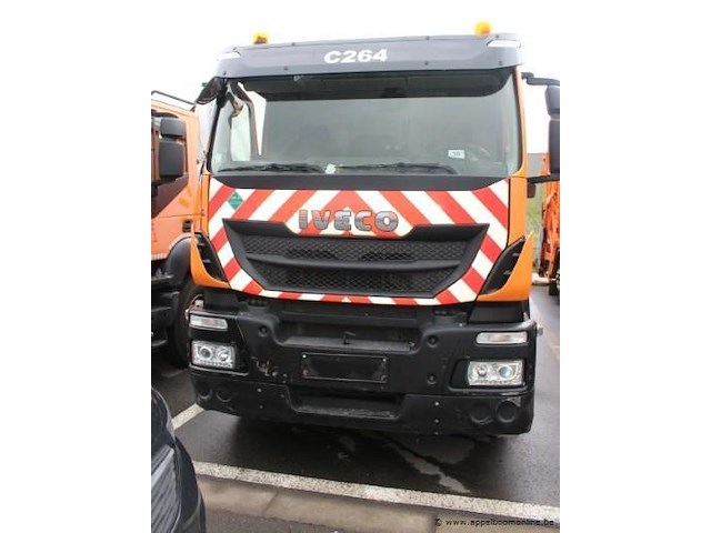 Vuilnisvrachtwagen iveco ad260sy, geaccidenteerd,+ defecte motordatum 1ste inschrijving 24/8/2015, chassisnummer wje2nnh60c309680, km-stand laatste keuring 136.229, euro vi - afbeelding 2 van  9