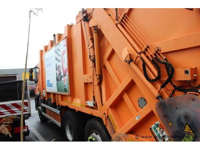 Vuilniswagen iveco ad260s31, datum 1ste inschrijving 24/1/2012, chassisnummer wjme2nnh40c242896, km-stabd laatste keuring 109.745, euro eev - afbeelding 10 van  14
