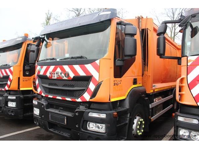 Vuilniswagen iveco ad260sy, datum 1ste inschrijving 12/11/2014, chassisnummer wjme2nnh60c295564, km stand laatste ieuring 110.591, euro eev - afbeelding 1 van  16