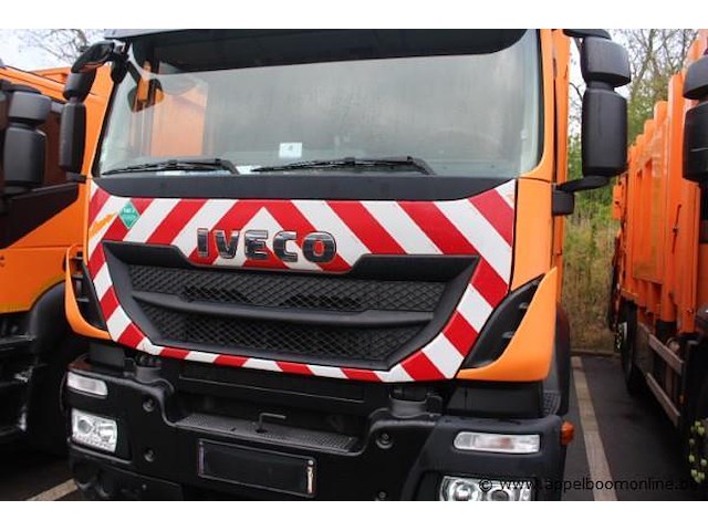 Vuilniswagen iveco ad260sy, datum 1ste inschrijving 12/11/2014, chassisnummer wjme2nnh60c295564, km stand laatste ieuring 110.591, euro eev - afbeelding 9 van  16