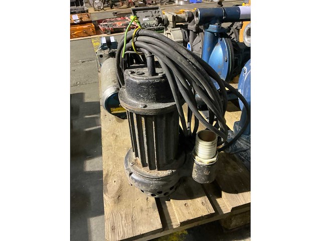 Vuilwaterpomp - afbeelding 2 van  3