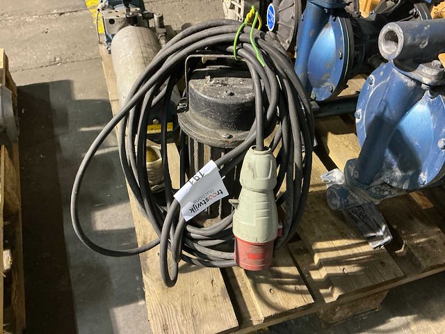 Vuilwaterpomp - afbeelding 3 van  3