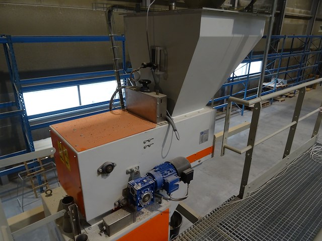 Vulmachine/naailijn mf tecno - afbeelding 14 van  25