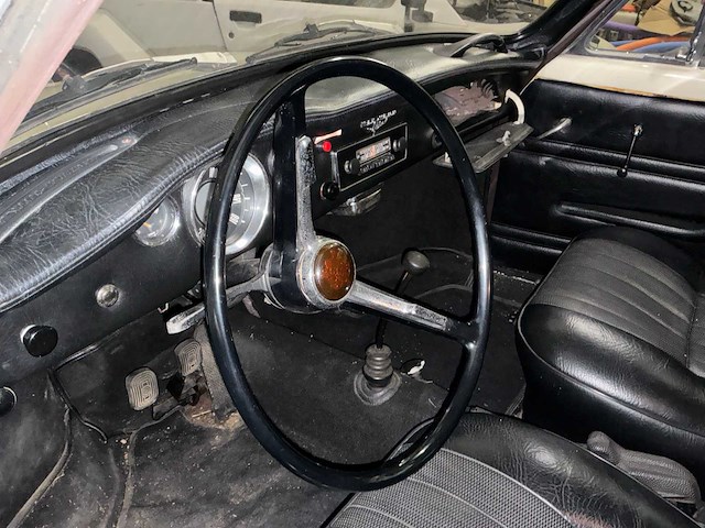 Vw - karman ghia - oldtimer - afbeelding 9 van  45