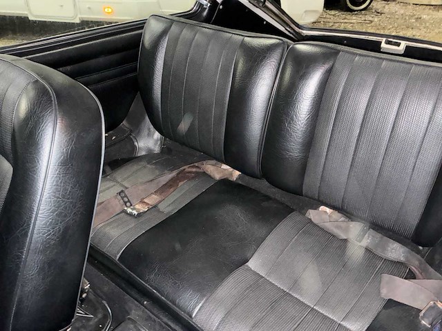 Vw - karman ghia - oldtimer - afbeelding 11 van  45
