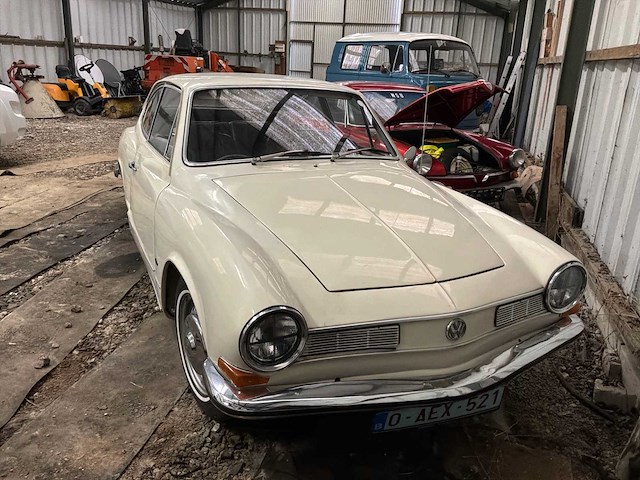 Vw - karman ghia - oldtimer - afbeelding 1 van  45