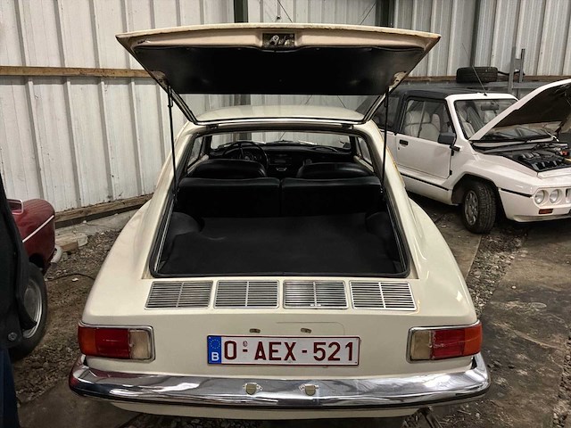 Vw - karman ghia - oldtimer - afbeelding 18 van  45