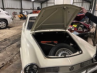 Vw - karman ghia - oldtimer - afbeelding 33 van  45