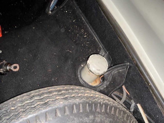 Vw - karman ghia - oldtimer - afbeelding 35 van  45